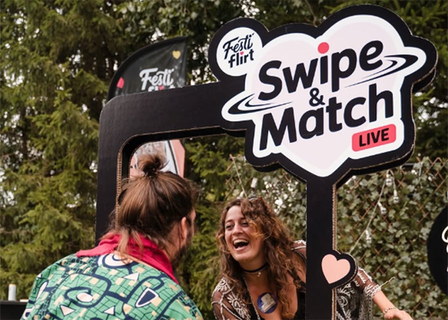 Swipepaneel van reboard karton voor FestiFlirt