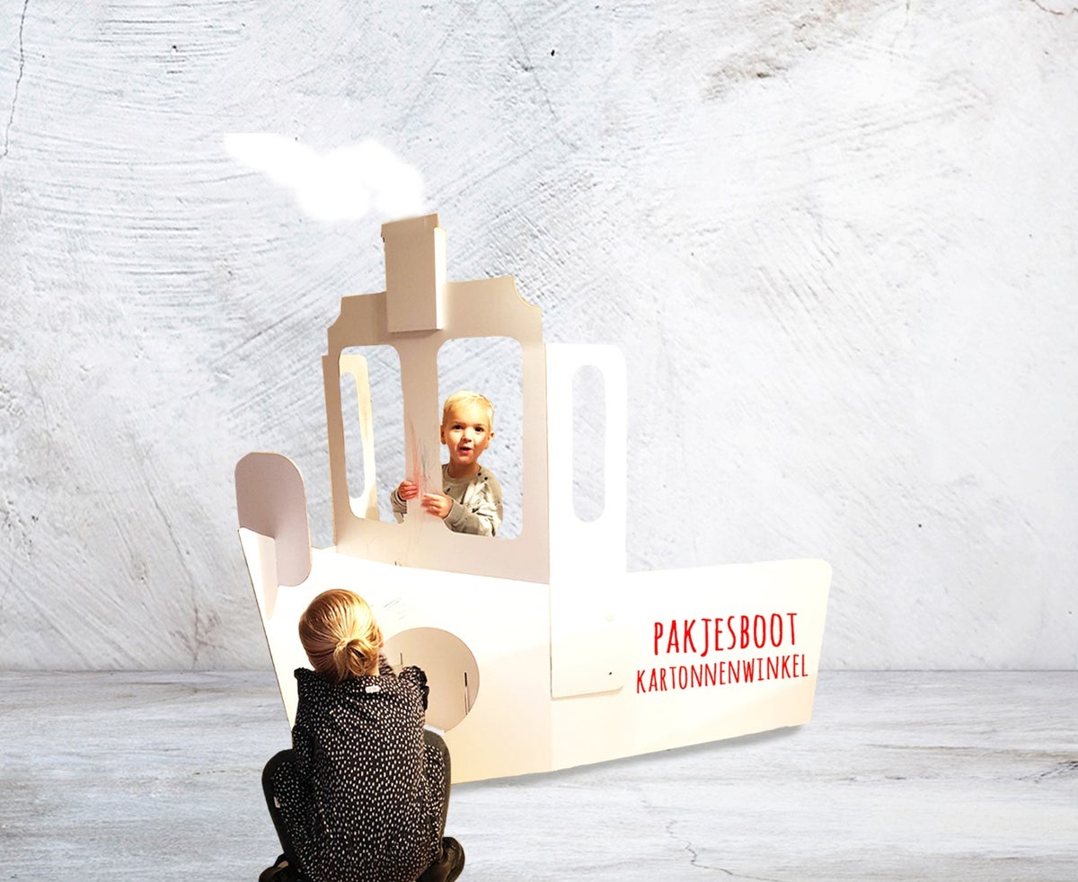 Kartonnen stoomboot sinterklaas inspiratie gemaakt door Holbox Shopdirect 