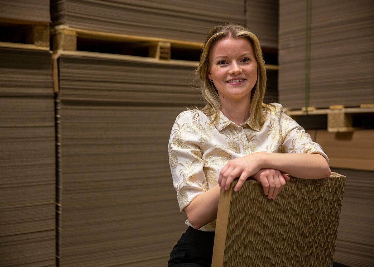 Meet Britt Teammanager - Holbox Shop Direct Meet Britt Teammanager - Holbox Shop Direct