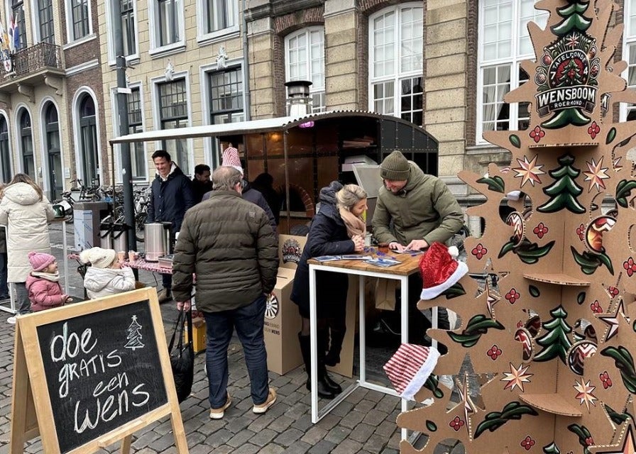 Wensboom Tafelronde 74 op de Markt in Roermond - Holbox Wensboom Tafelronde 74 op de Markt in Roermond - Holbox